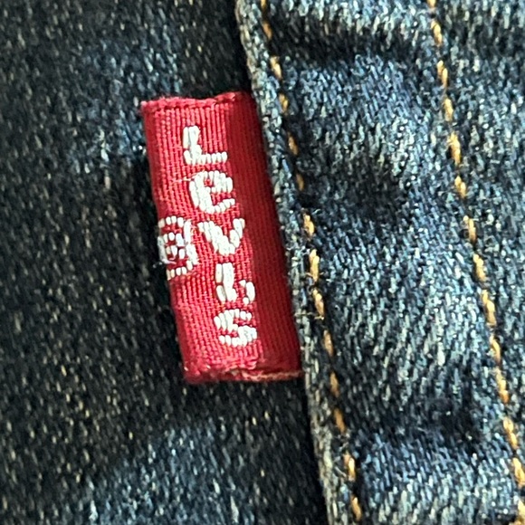 Levi’s Women’s Boyfriend Mid Rise Tapered Leg Jeans - Size 28 - Picture 4 of 8